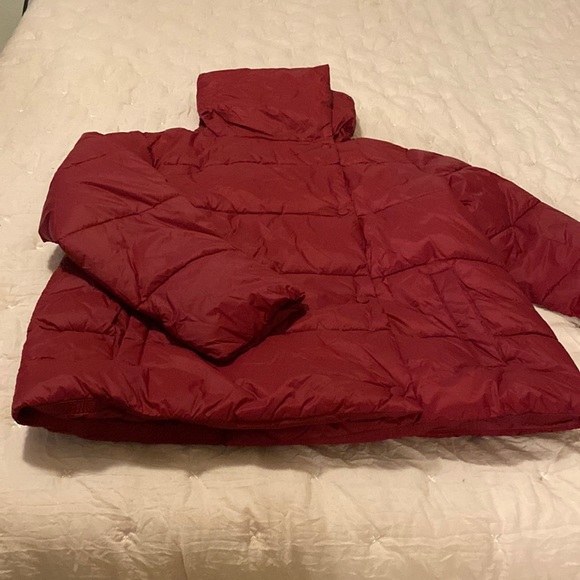 Banana Republic water resistant jacket, NWT, SZ L, burgundy - Picture 1 of 5
